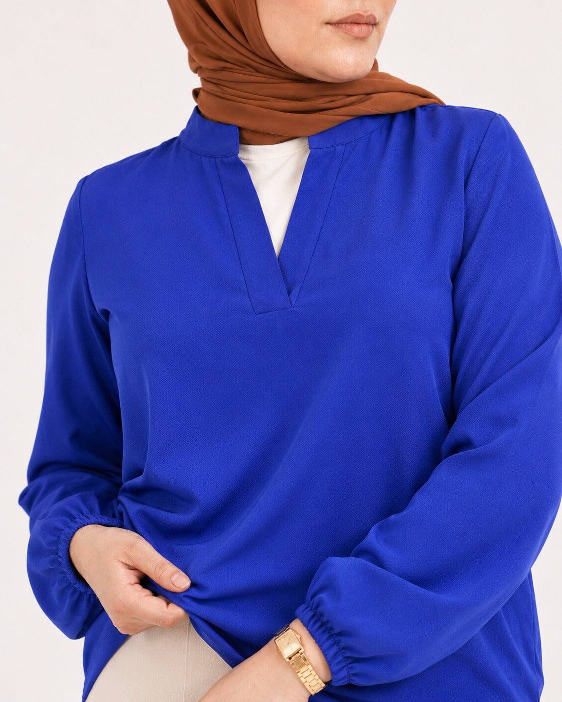 بلوزة سادة